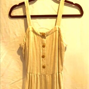 Monteau Los Angeles. Cute summer dress.